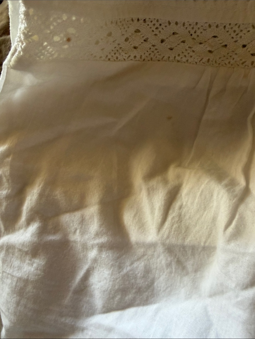 NWT Van Heusen White Eyelet Button Front Tank - Picture 3 of 10